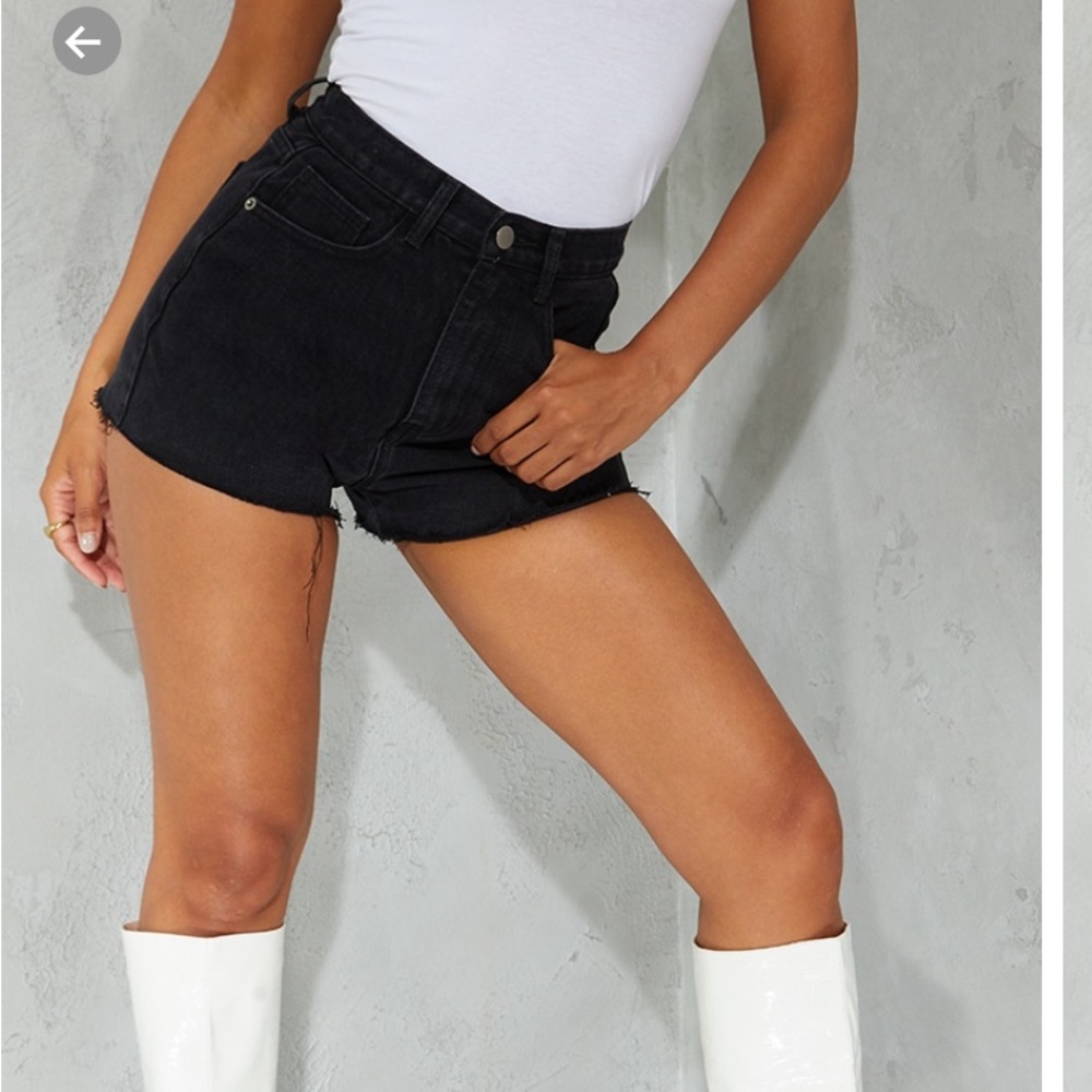 Pretty Little Thing Black Shorts